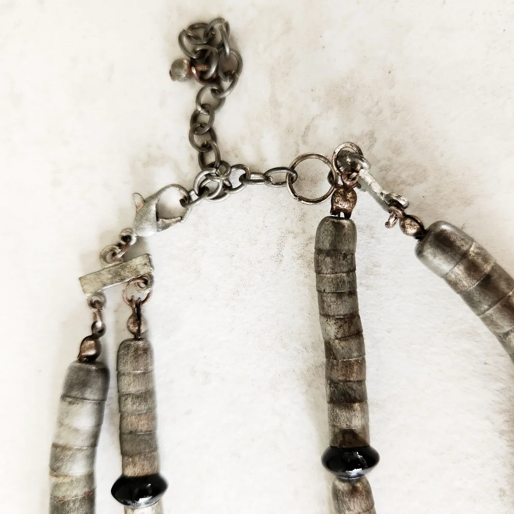 Double Strand Silvertone Stacked Serpentine Metal Cap and Black Beaded Necklace
